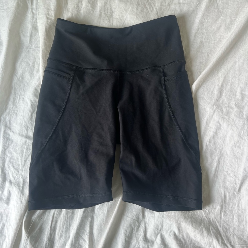 NWOT old navy biker shorts